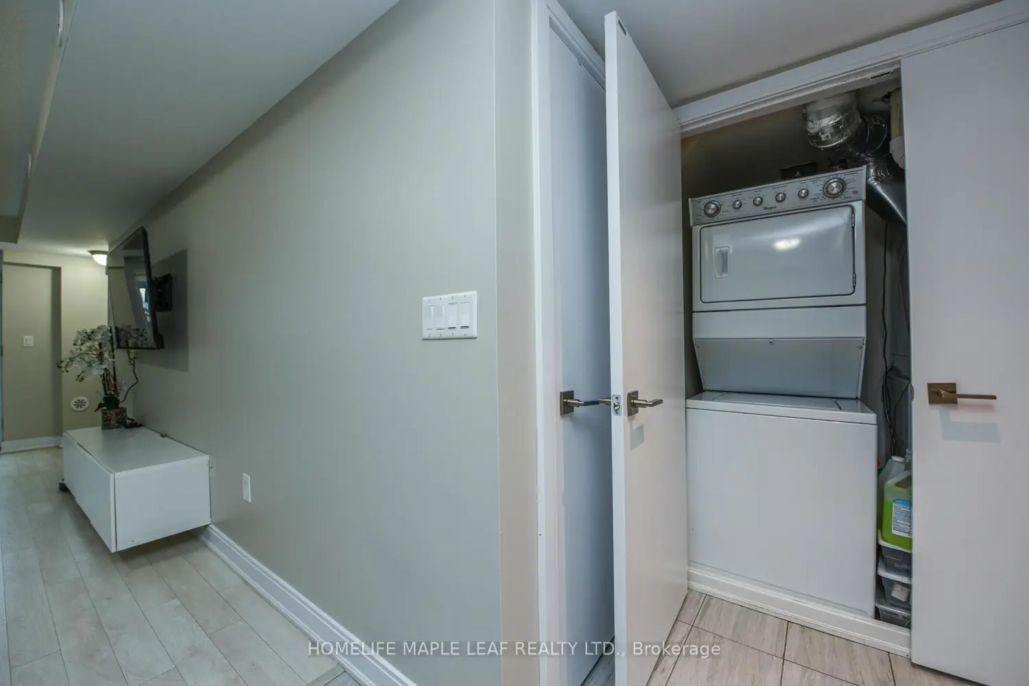 Additional image 8 of 100 Dufay Road 98