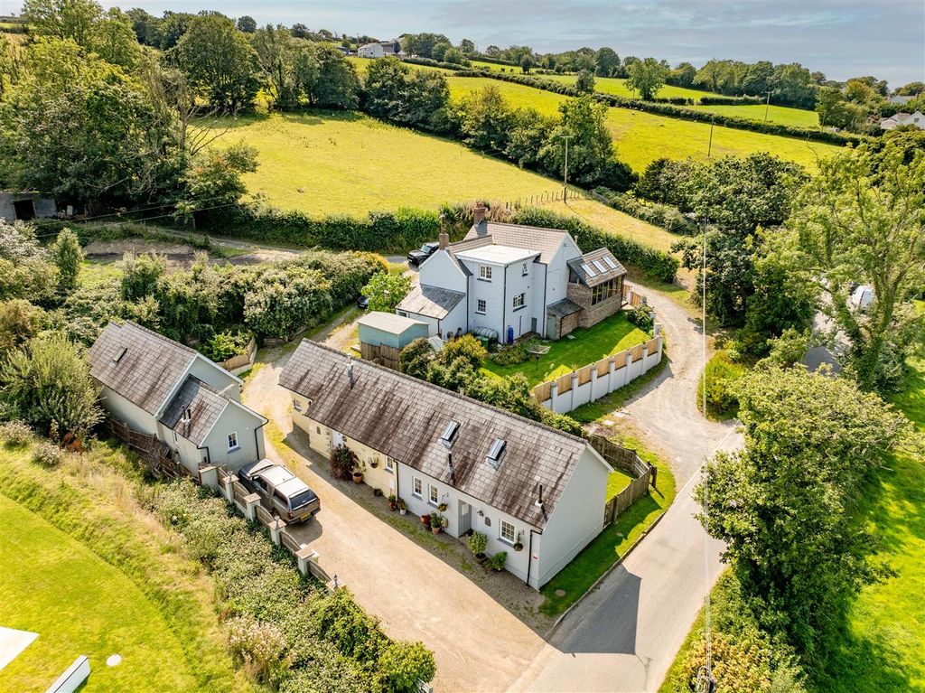 4 bed farm for salePontgarreg, Llandysul SA44