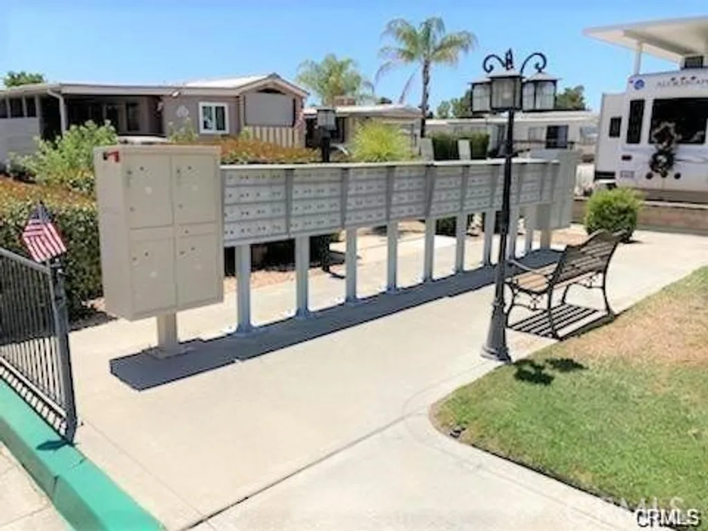 1382 Western Dr, San Jacinto, CA 92583