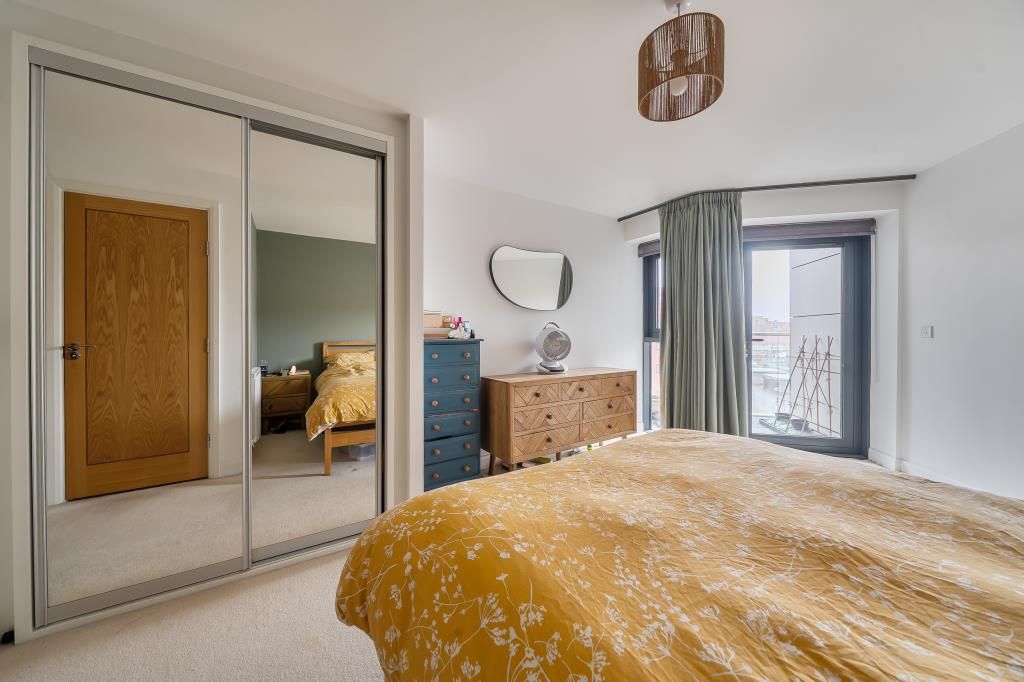 Additional image 5 of 2 bed flat for saleNewbury, Berkshire RG14