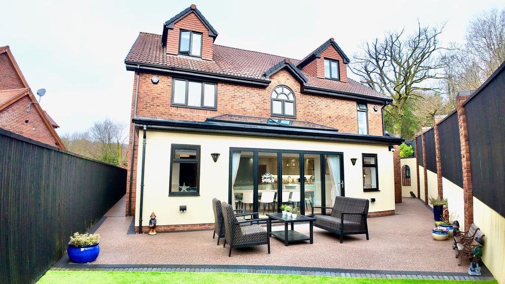 Additional image 34 of 5 bed detached house for saleOak Tree Rise, Newbridge NP11