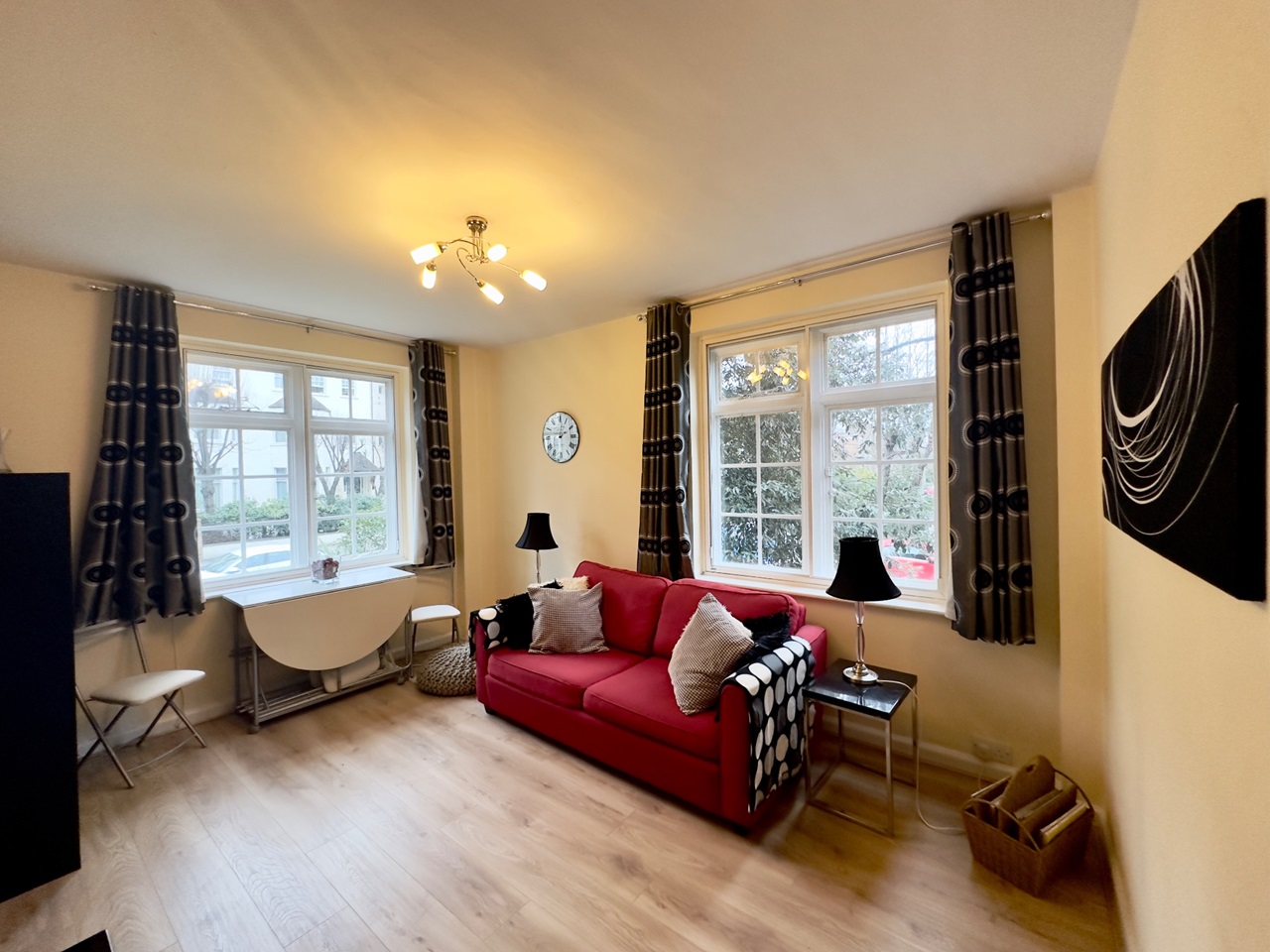 1 Bed Flat, Abbey Road, NW8, N1 7GU