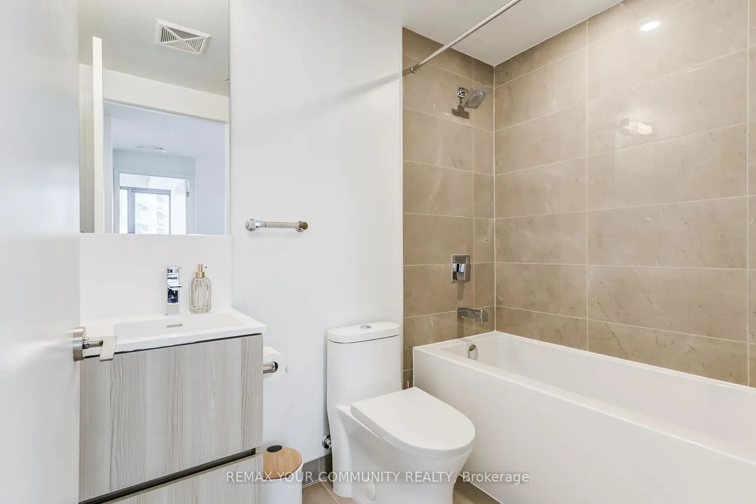 Additional image 15 of 251 Masonry Way 612