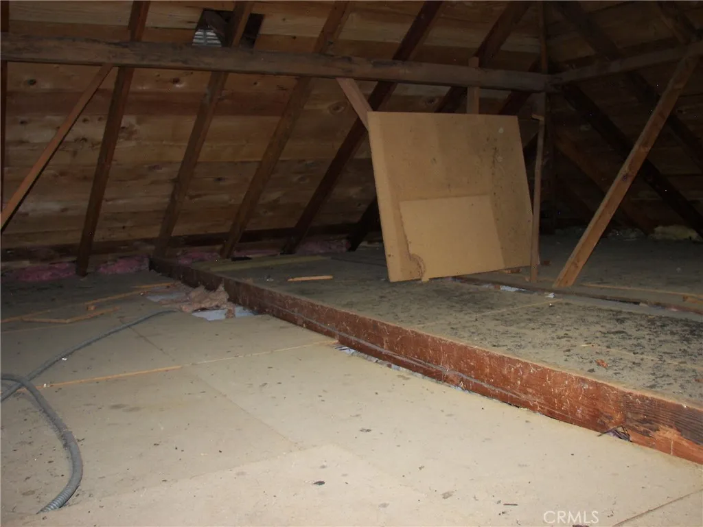 Additional image 111 of 21636 Sawpit Canyon Rd, Cedarpines Park, CA 92322