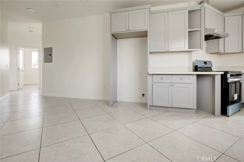 Additional image 29 of 14328 Gilmore St Unit 5, Van Nuys, CA 91401