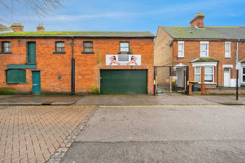 Additional image 25 of Studio for saleMidland Road, Bedford, Bedfordshire MK40