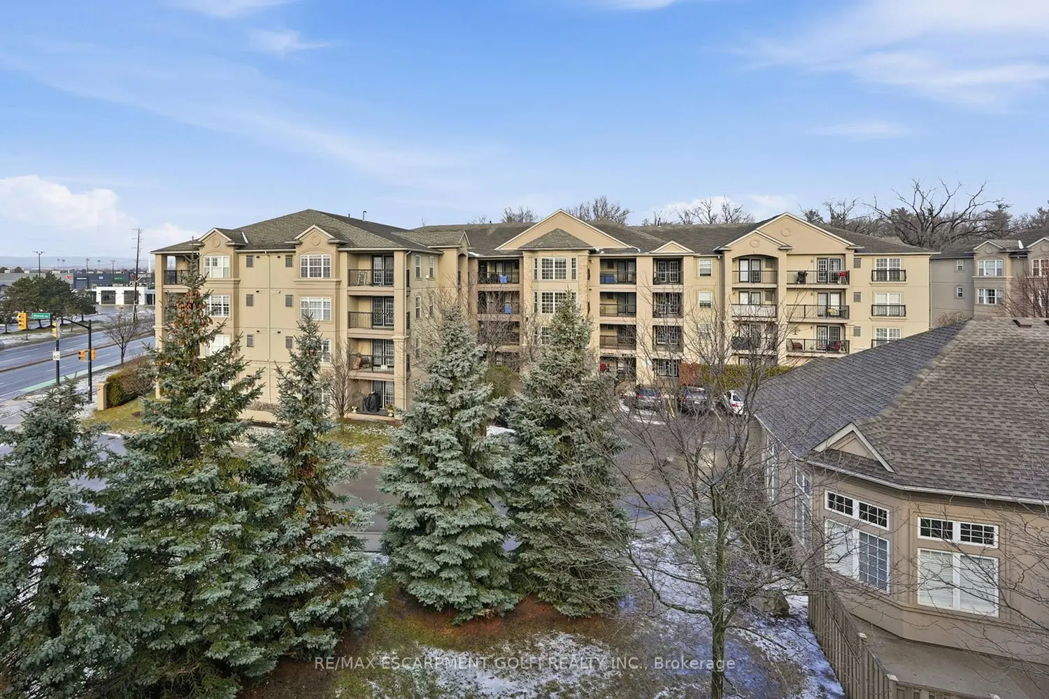 Additional image 18 of 2035 Appleby Line 411