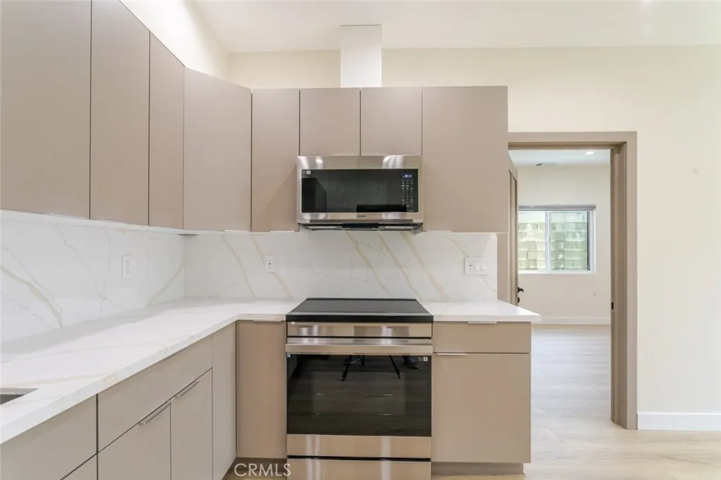 Additional image 26 of 11120 Emelita Street, North Hollywood, CA 91601