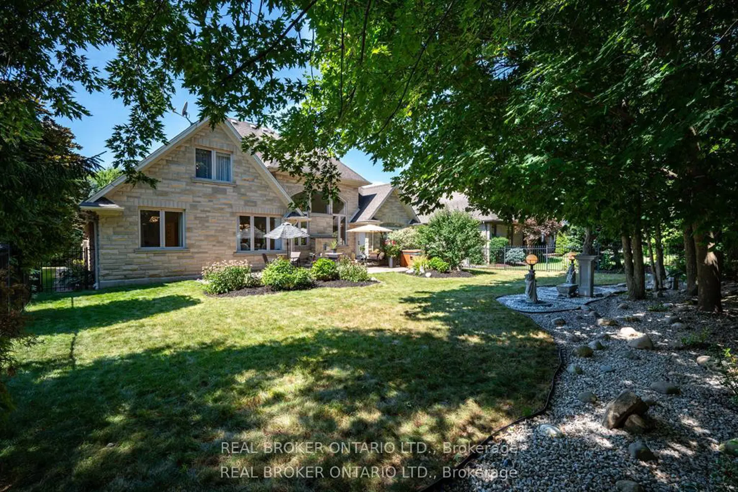 Additional image 20 of 215 Black Maple Court