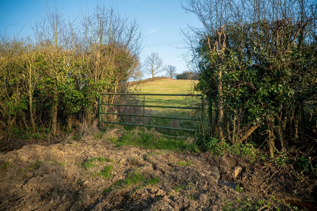 Additional image 3 of Land for saleLittle Barn, Ascott CV36