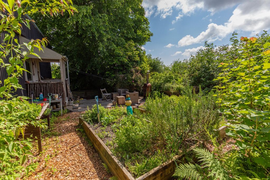 Additional image 31 of 9 bed detached house for sale17 Ardmory Road, Rothesay, Isle Of Bute, Argyll And Bute PA20