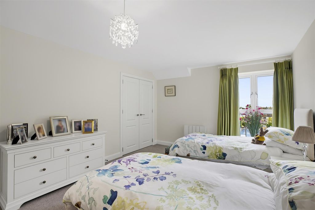 Additional image 15 of 3 bed flat for saleBradford Road, Menston LS29