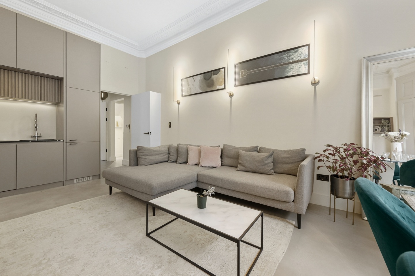 Additional image 11 of 2 Bed Flat, Russell Road, W14, N1 7GU