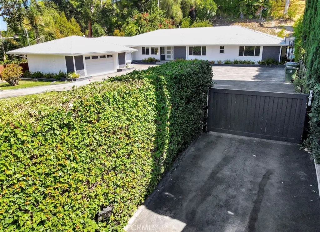 Additional image 52 of 4450 Hayvenhurst Ave, Encino, CA 91436