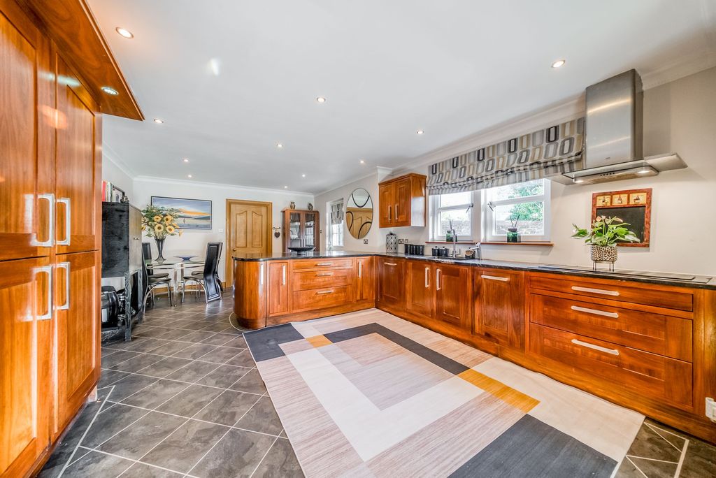 Additional image 3 of 5 bed detached house for sale2c Albert Street, Helensburgh G84