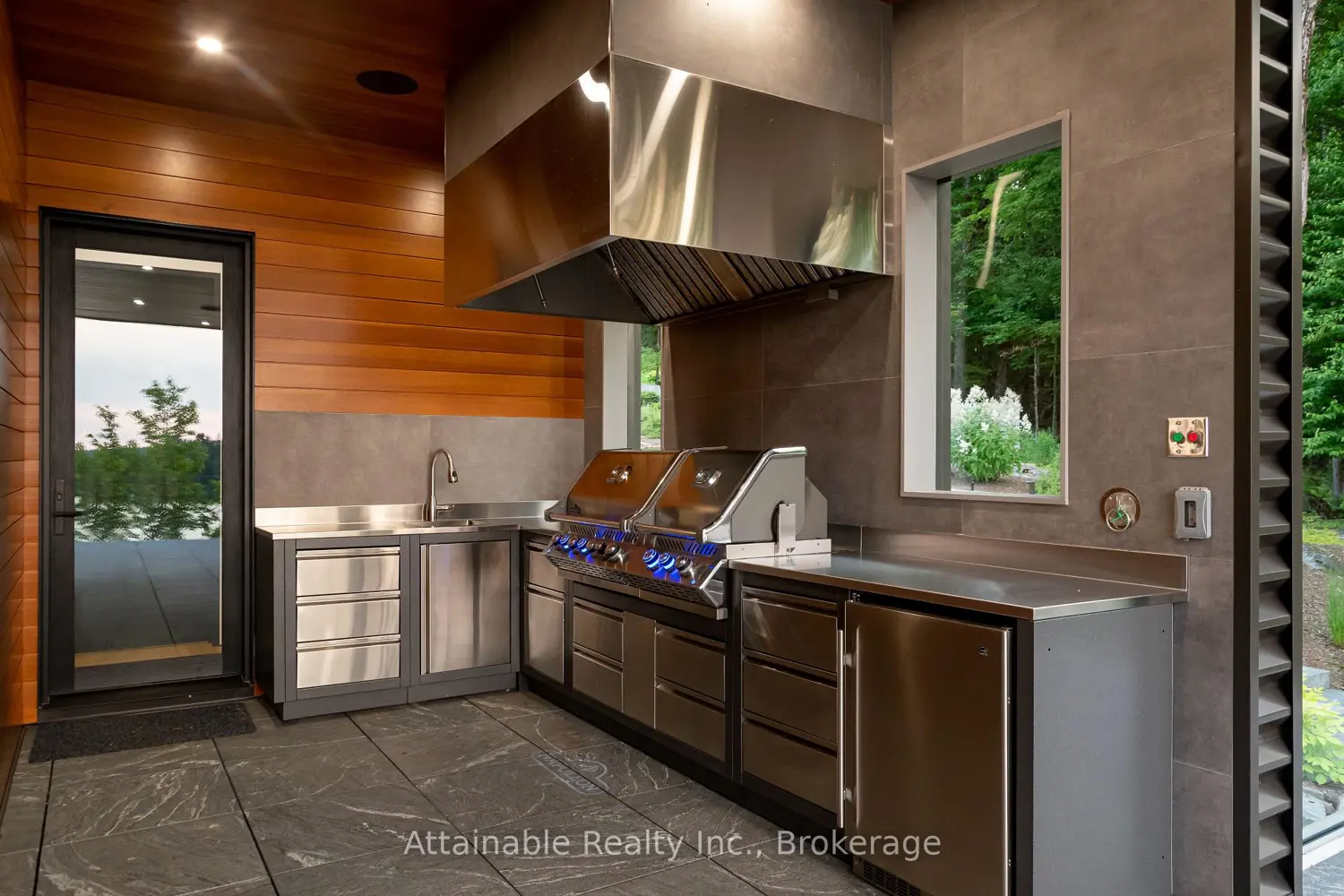 Additional image 13 of 300 West Browns Road