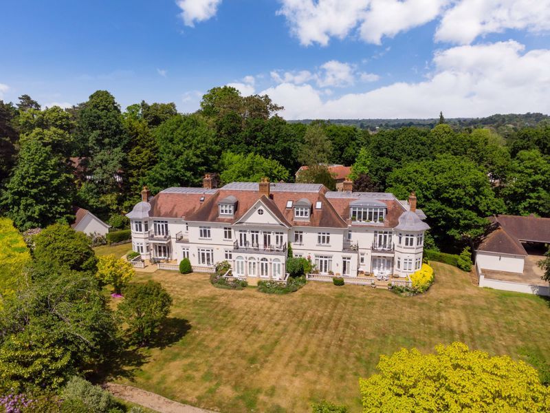 Additional image 5 of 3 bed flat for salePriory Road, Ascot SL5