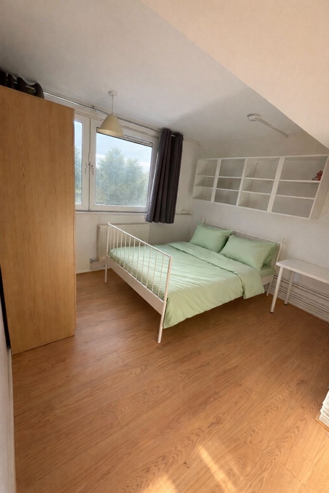 Additional image 2 of Room in a Shared Flat, Prichard Court, N7, N1 7GU