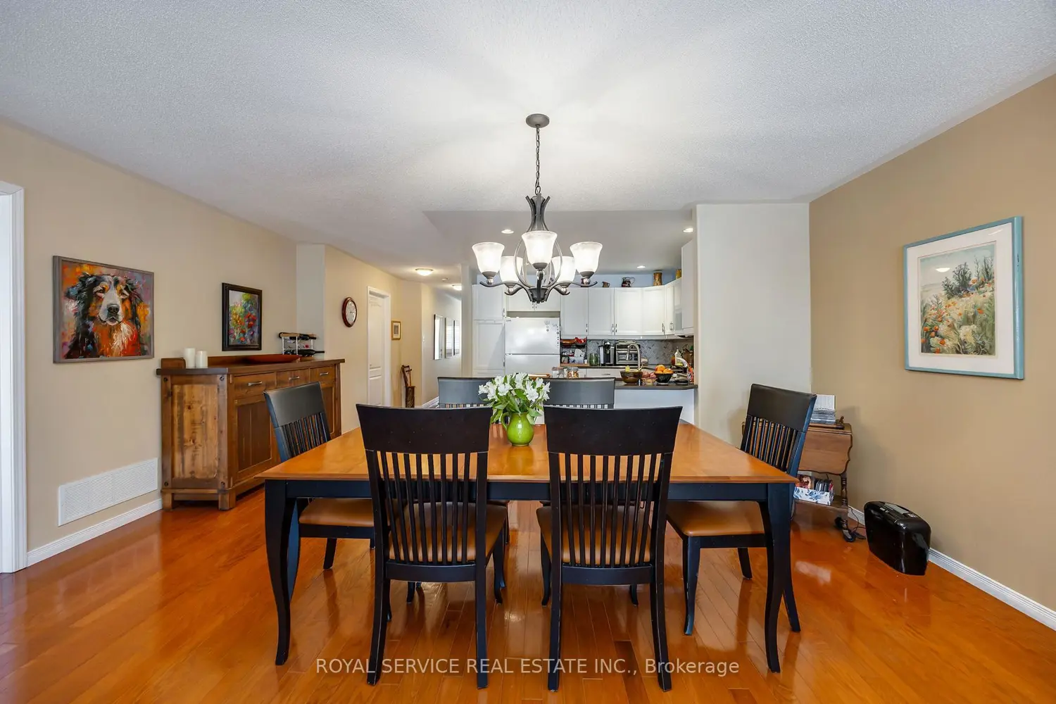 Additional image 6 of 877 Wentworth Street 6