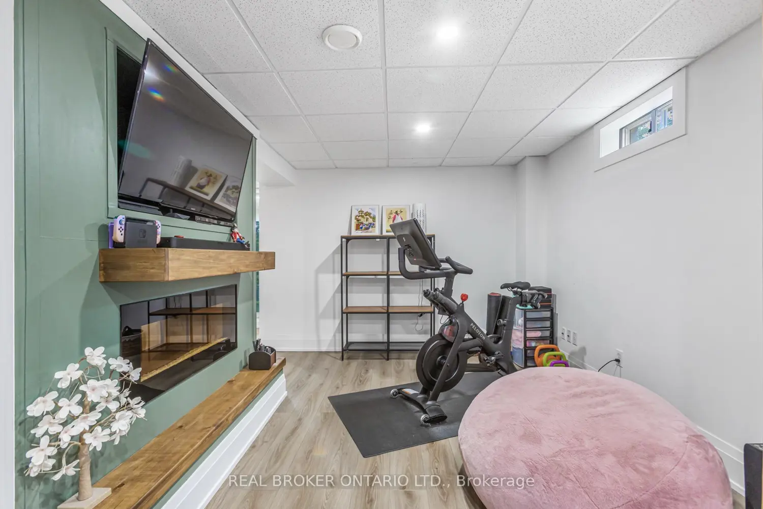 Additional image 10 of 184 Howard Crescent