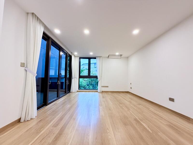 Additional image 9 of 🏠 District 10 Luxury Brand New Semi-Detached Home near Orchard