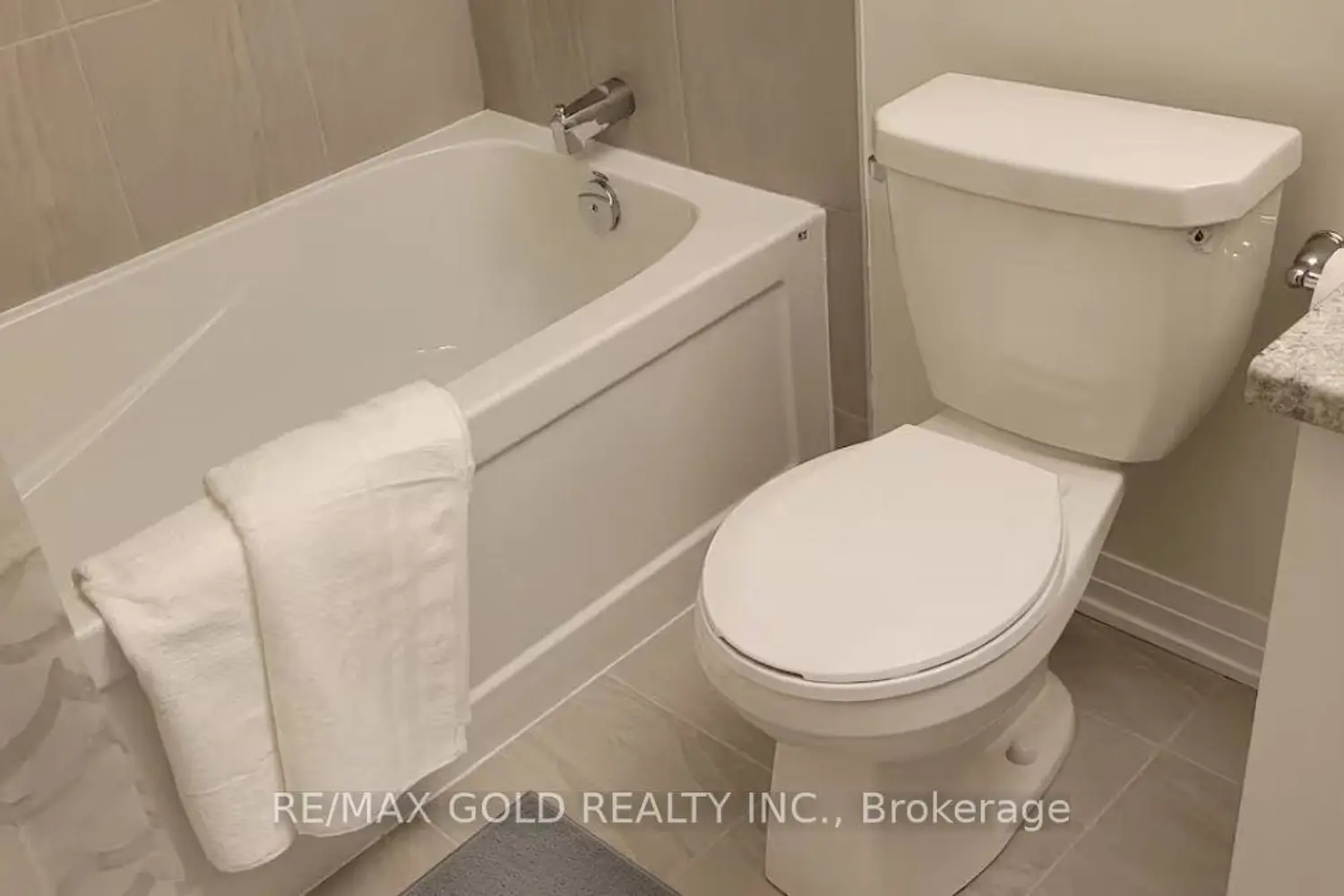 Additional image 10 of 35 Fieldridge Crescent 36