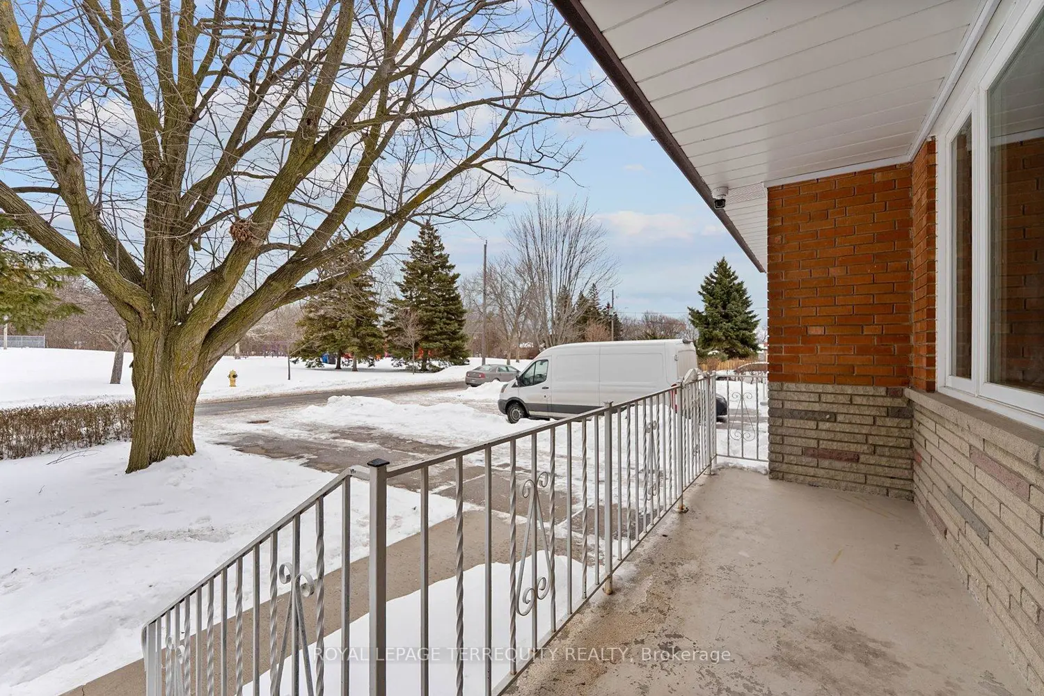 6 Peacham Crescent