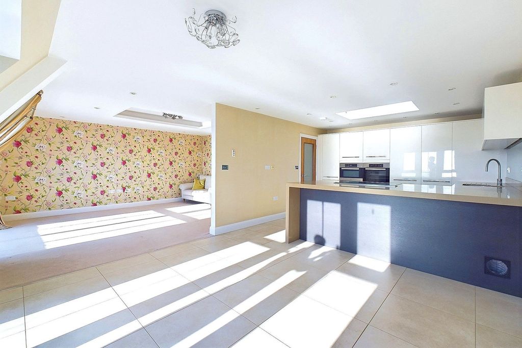 Additional image 6 of 3 bed flat for saleMarine Parade, Worthing BN11
