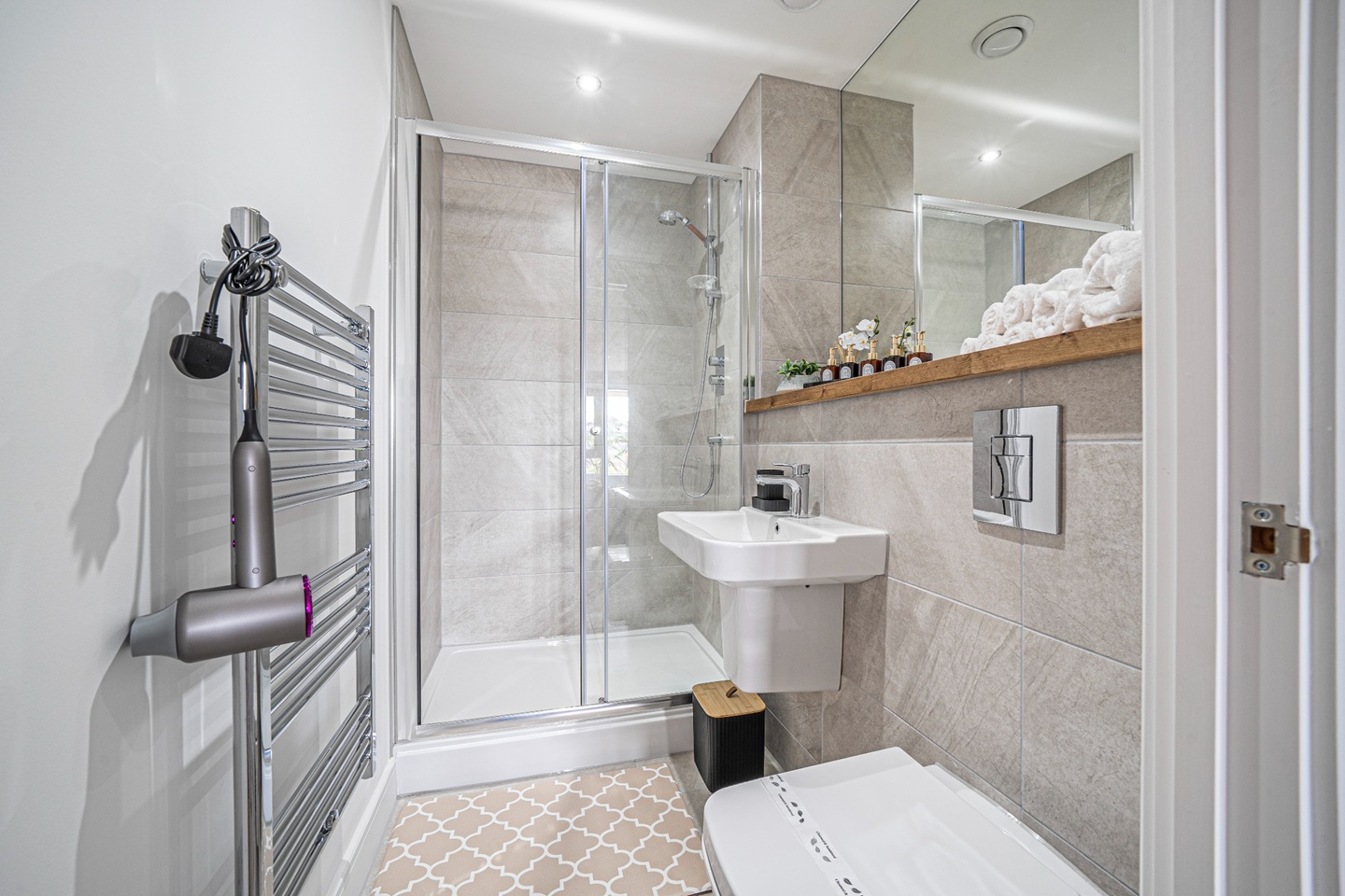 Additional image 11 of 2 Bed Flat, York Road, LS9, N1 7GU