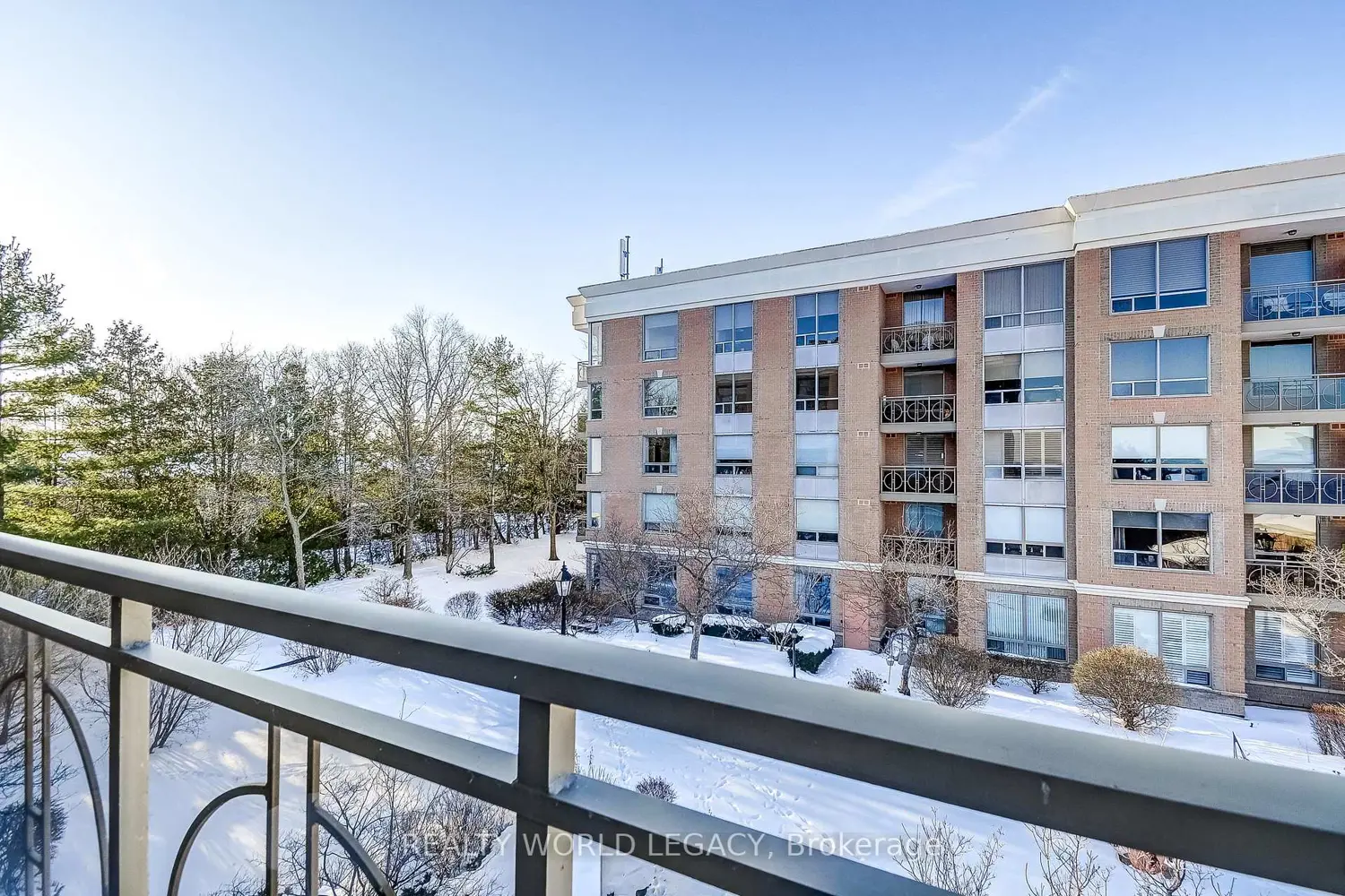 Additional image 10 of 100 Burloak Drive 1301