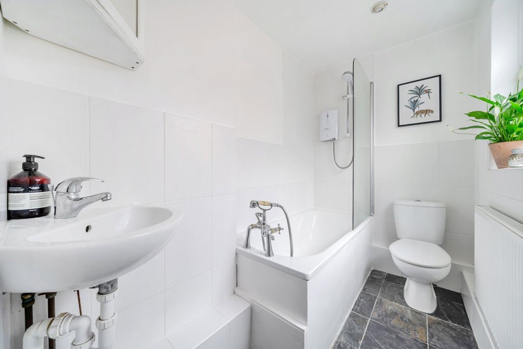 Additional image 9 of 2 bed terraced house for saleHeath Road, Weybridge KT13