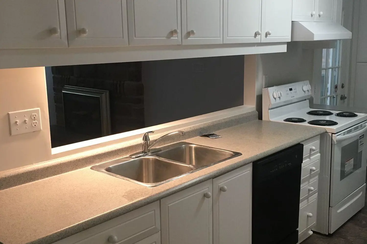 Additional image 9 of 907 Adams Road