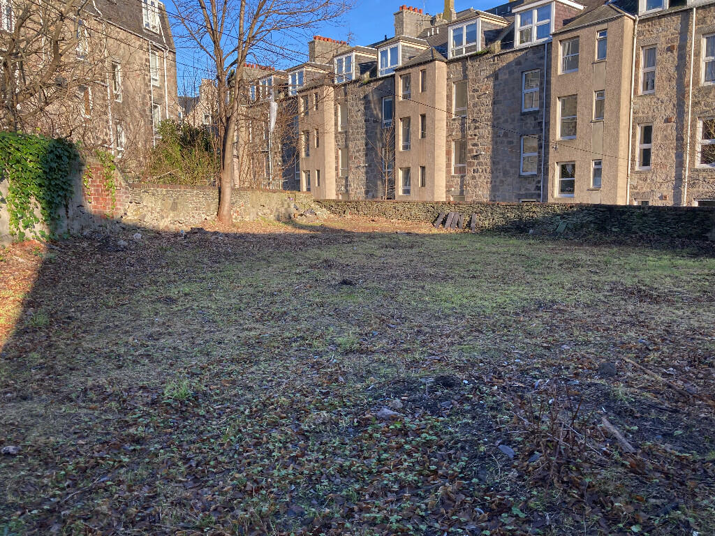 Gilcomston Park, Aberdeen, Aberdeenshire, AB25