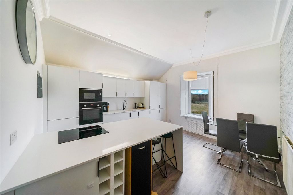 Additional image 13 of 3 bed flat for saleHilton Road, Alloa, Clackmannanshire FK10