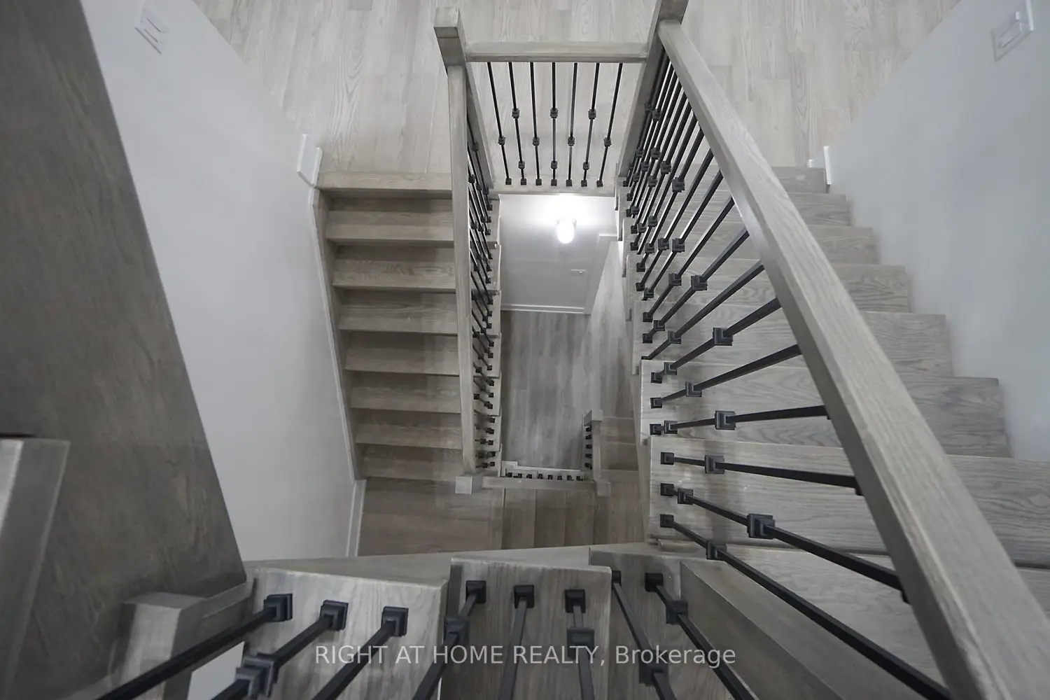 Additional image 14 of 1988 Royal Road