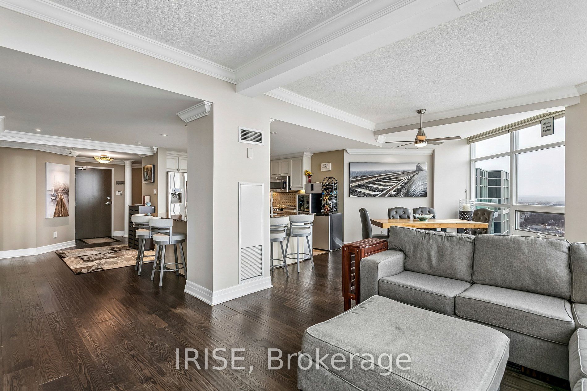 PH01-9 George Street, Brampton, ON, L6Y 0T6