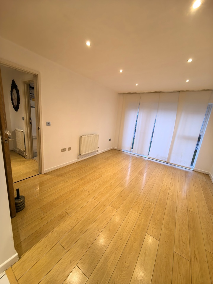 Additional image 6 of 1 Bed Flat, Calypso Crescent, SE15, N1 7GU