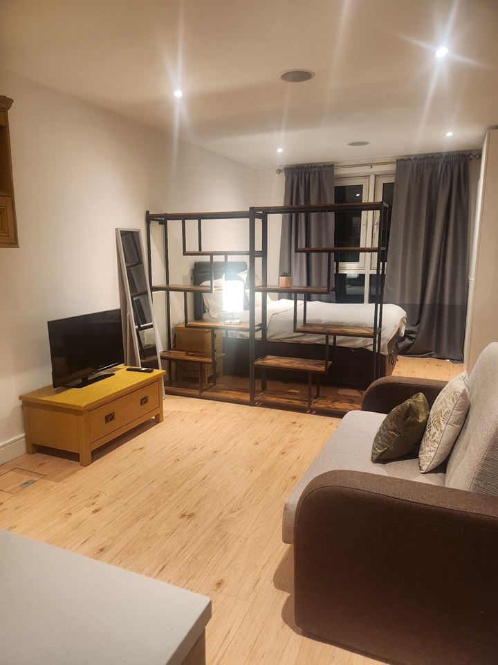 Additional image 3 of Studio Flat, Octavia House, SW6, N1 7GU