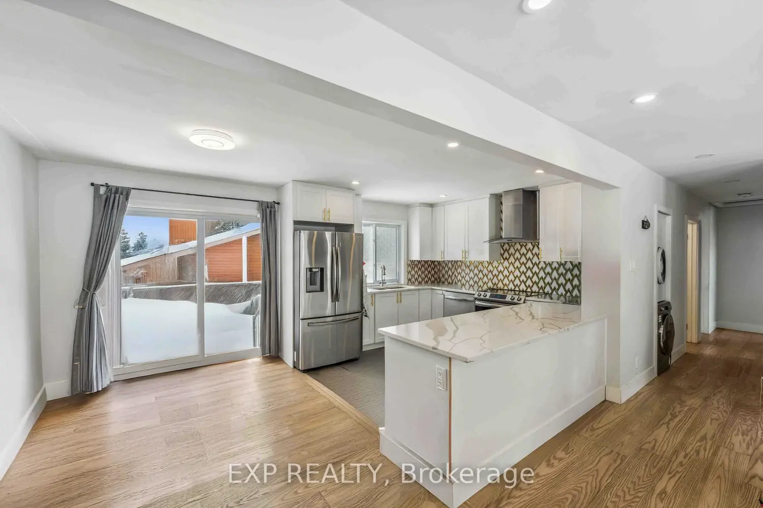 Additional image 4 of 44 Sherry Lane