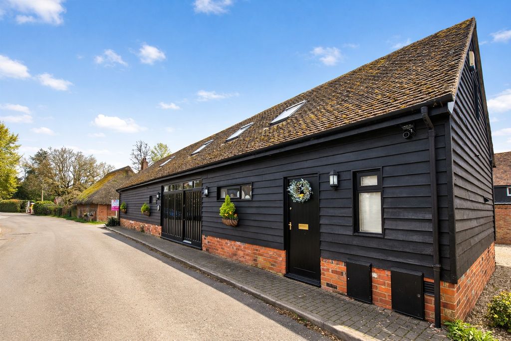 5 bed detached house for saleThe Street, South Stoke, Reading RG8