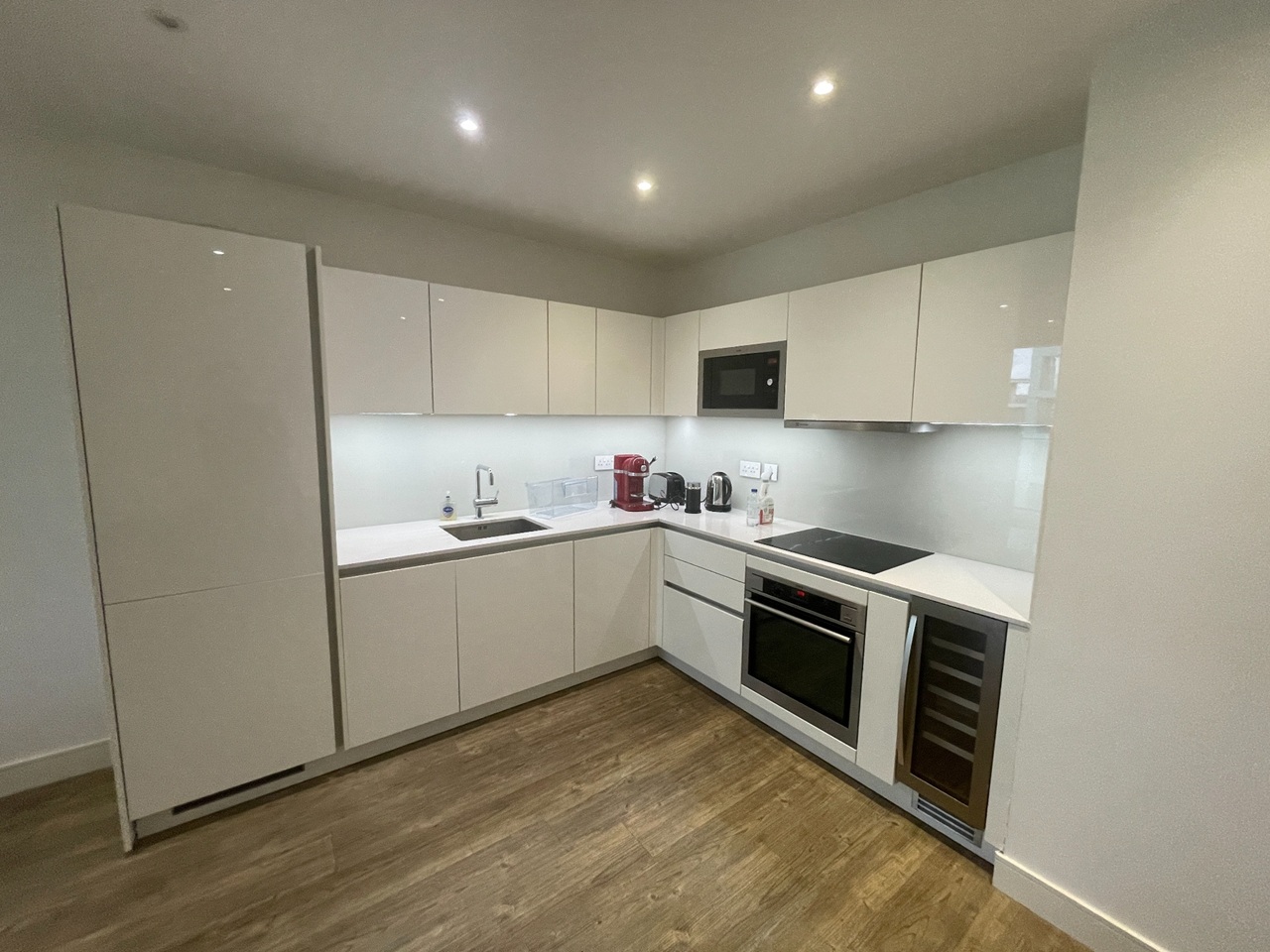 Additional image 5 of 2 Bed Flat, Merino Gardens, E1W, N1 7GU
