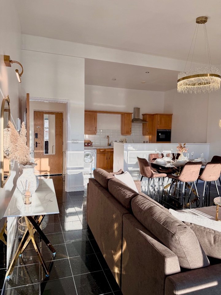 Additional image 7 of 2 Bed Penthouse, Broderick Court, LS1, N1 7GU