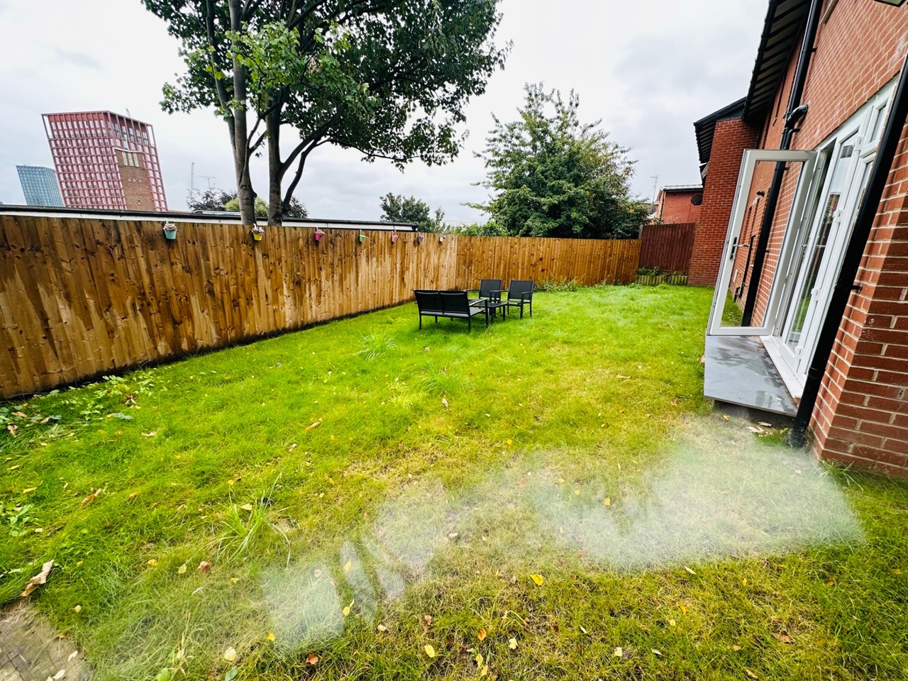 Additional image 13 of 4 Bed Semi-Detached House, St. Catherines Close, B15, N1 7GU