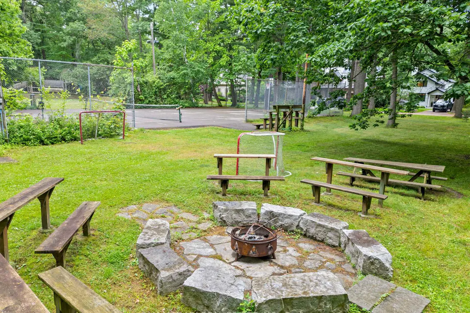 Additional image 19 of 988 Tennyson Avenue