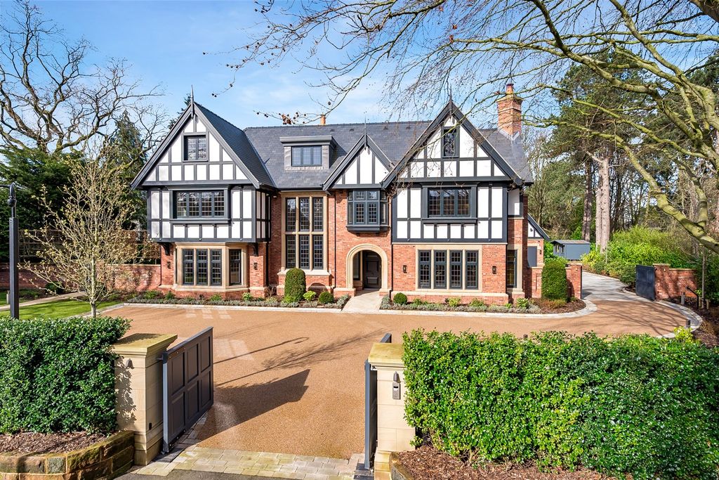 7 bed detached house for saleBroadway, Hale, Altrincham WA15