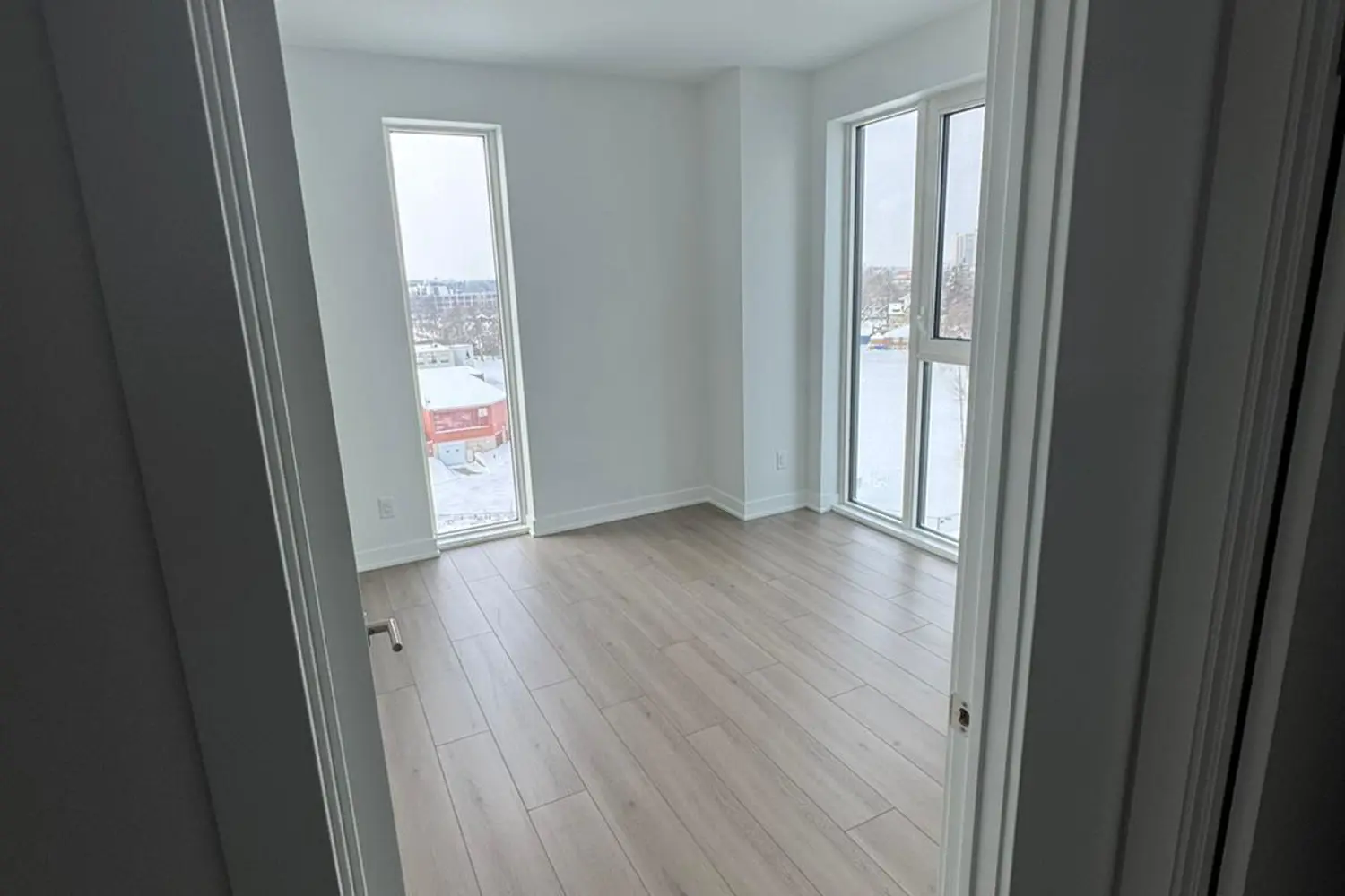 Additional image 3 of 25 Wellington Street 806