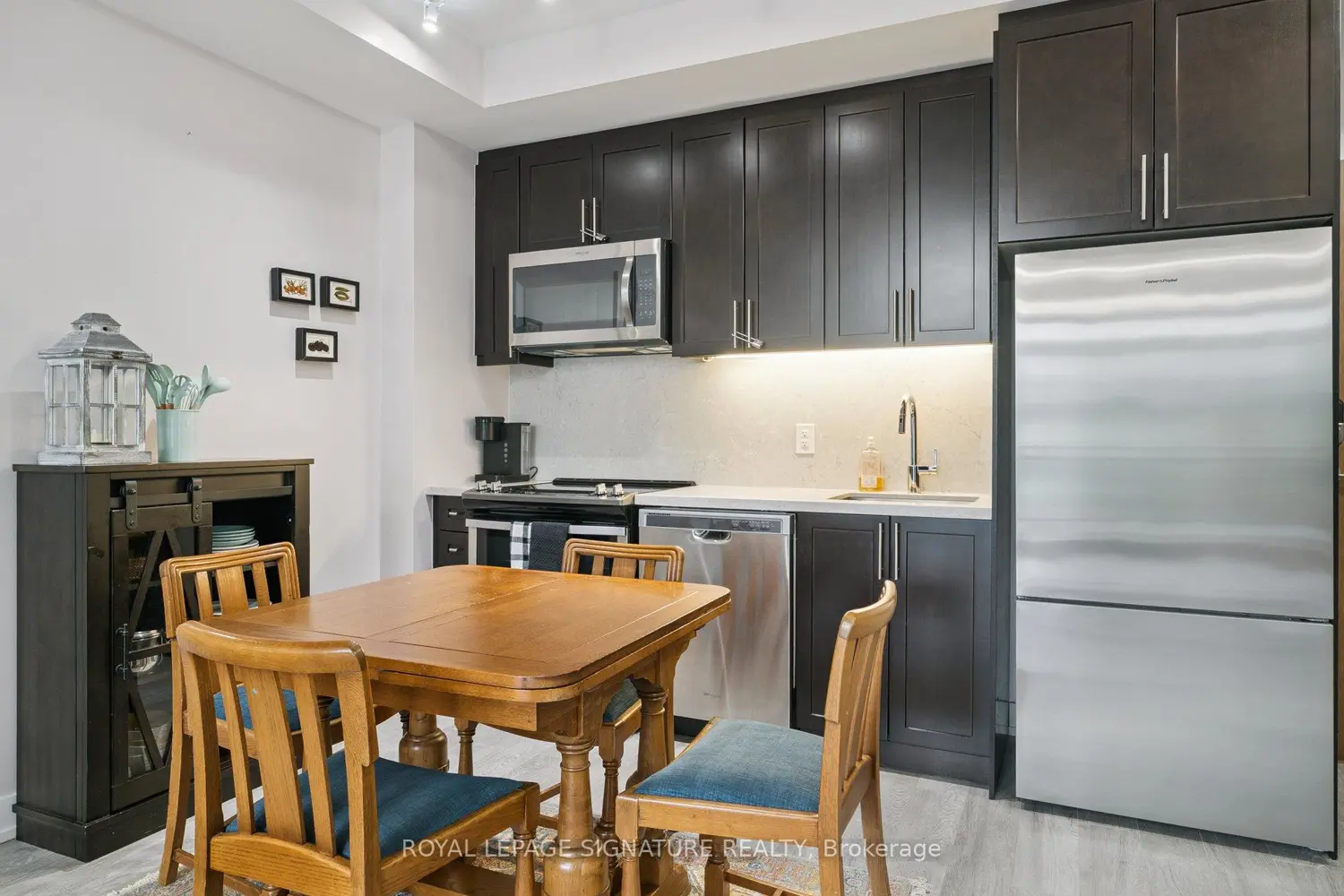 Additional image 6 of 301 Sea Ray Avenue C305