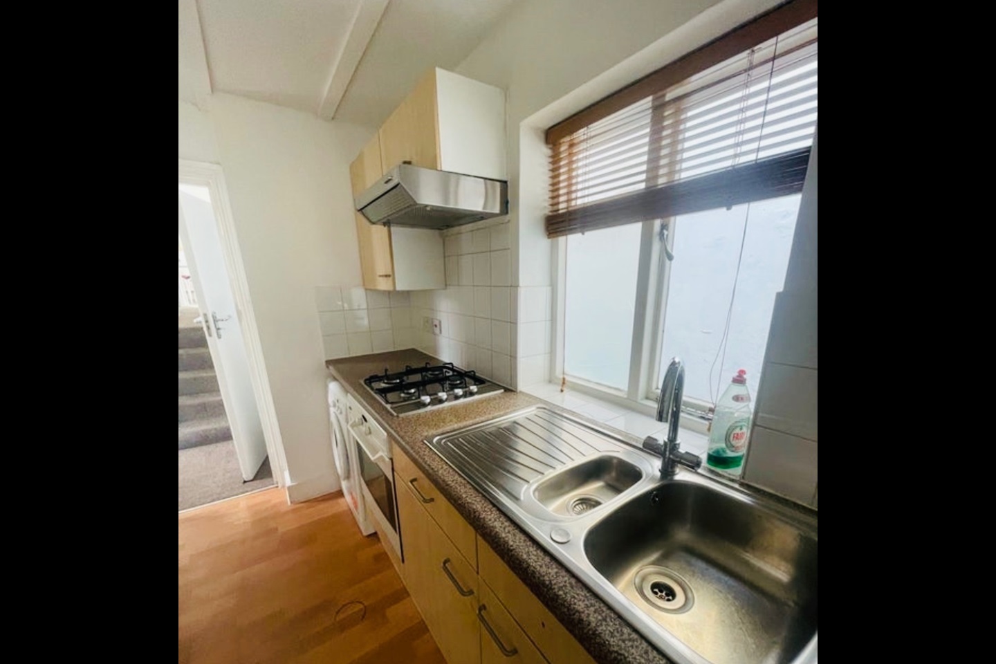 Additional image 8 of Room in a Shared Flat, Falcon Road, SW11, N1 7GU