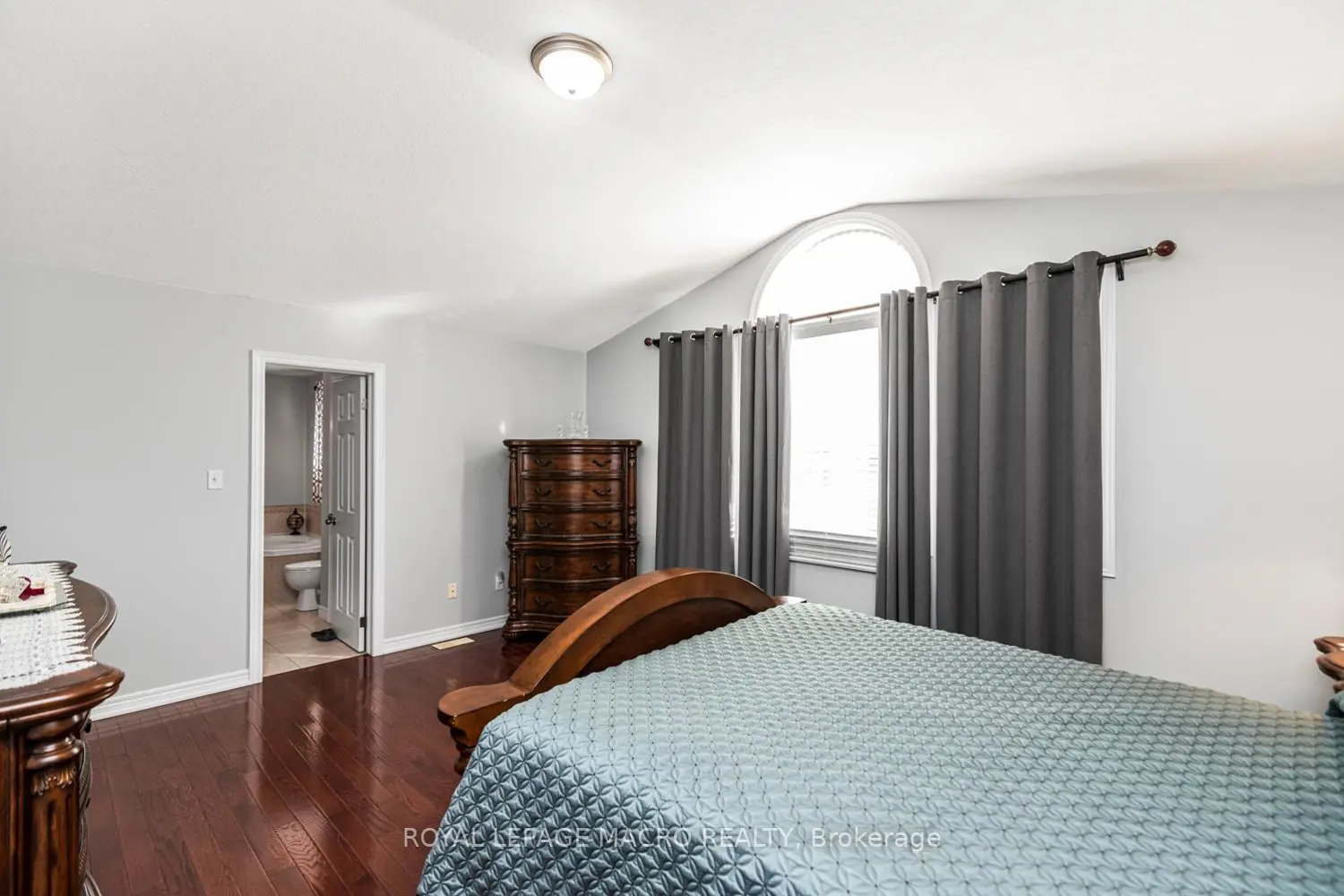 Additional image 10 of 102 Erika Crescent