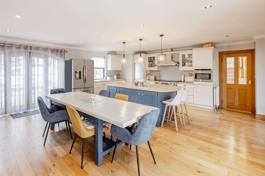Additional image 3 of 5 bed detached house for saleKingsfield Farm, Kingsfield, Linlithgow EH49